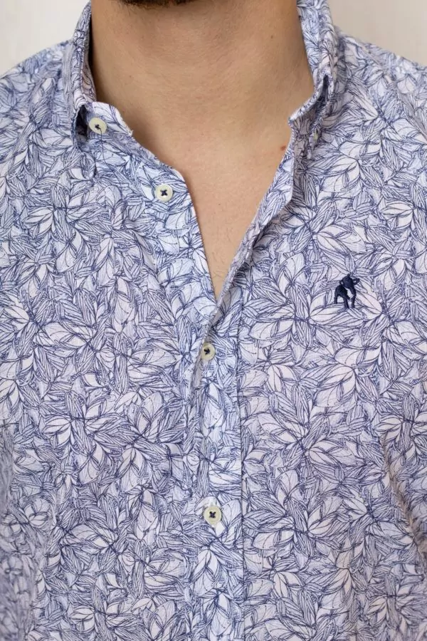 Camisa estampada hojas
